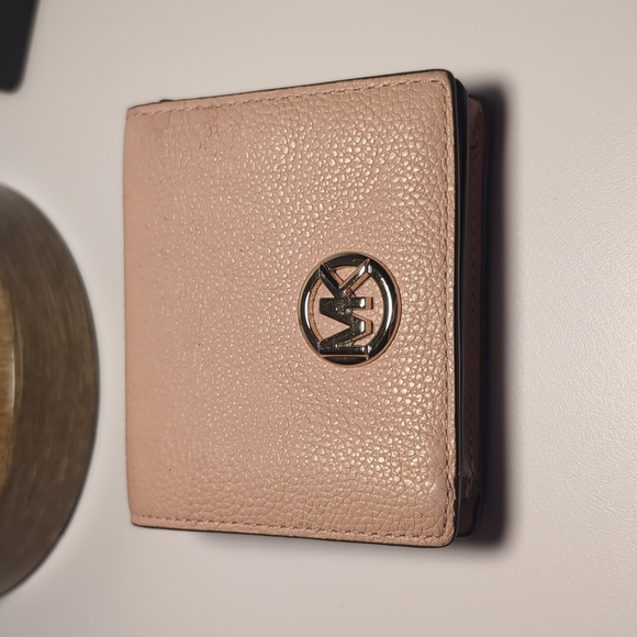 MICHAEL Michael Kors Handbags - Michael Kors Carryall Bifold Wallet
